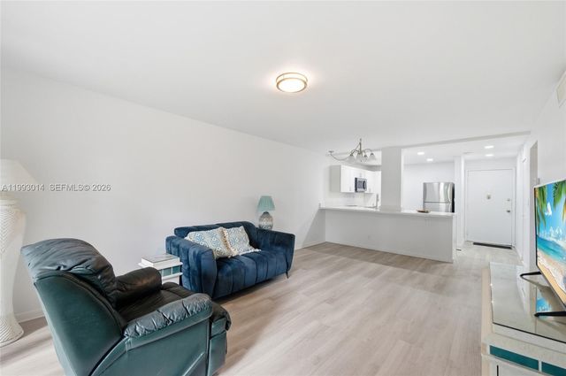 7950 W Mcnab Road 222, Tamarac, FL 33321