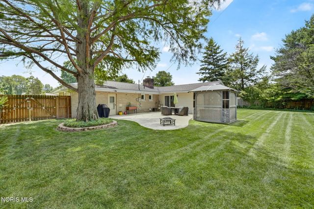 3354 Christie Boulevard, Toledo, OH 43606