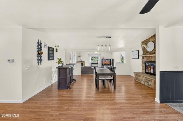 3354 Christie Boulevard, Toledo, OH 43606