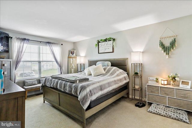 13319 JOHN MARTIN DR, Williamsport, MD 21795