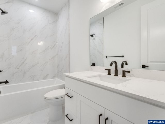 5972 Sorrento St St S, Salem, OR 97306