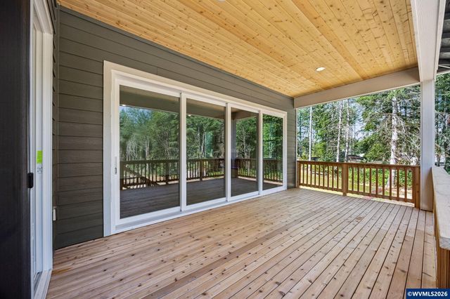 5972 Sorrento St St S, Salem, OR 97306