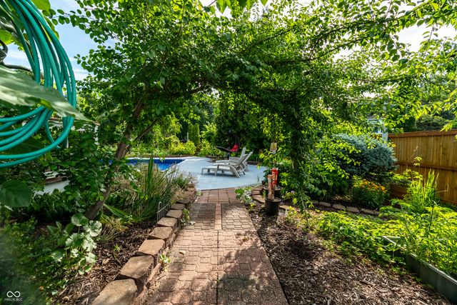 21185 Bayhill Court, Noblesville, IN 46062