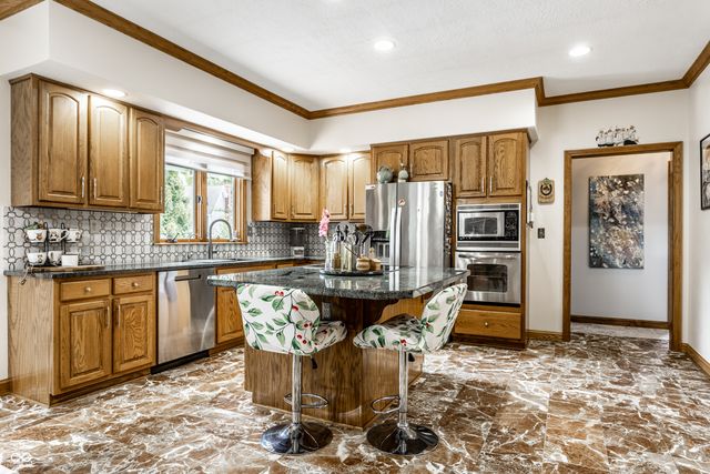 21185 Bayhill Court, Noblesville, IN 46062