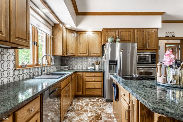21185 Bayhill Court, Noblesville, IN 46062