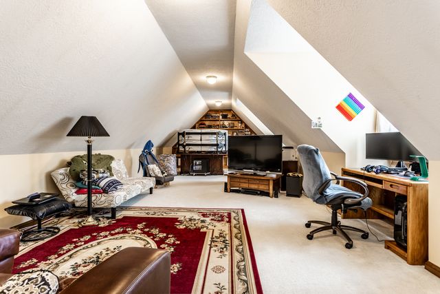 21185 Bayhill Court, Noblesville, IN 46062