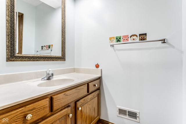 21185 Bayhill Court, Noblesville, IN 46062