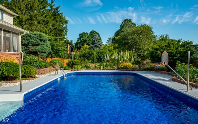 21185 Bayhill Court, Noblesville, IN 46062