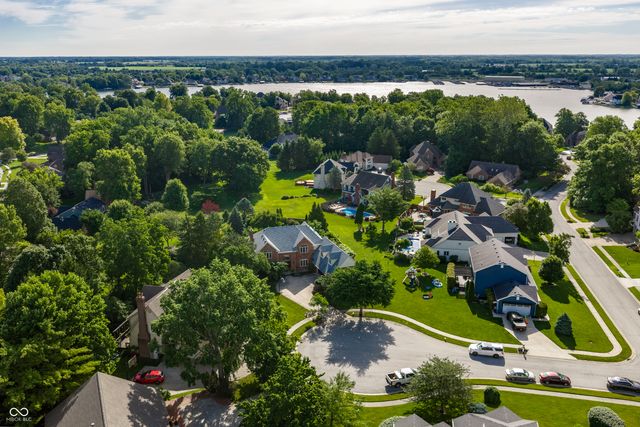 21185 Bayhill Court, Noblesville, IN 46062