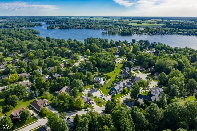 21185 Bayhill Court, Noblesville, IN 46062