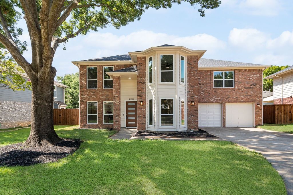 2709 Laurel Hill Drive, Flower Mound, TX 75028