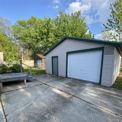 11076 Hudson Avenue, Warren, MI 48089