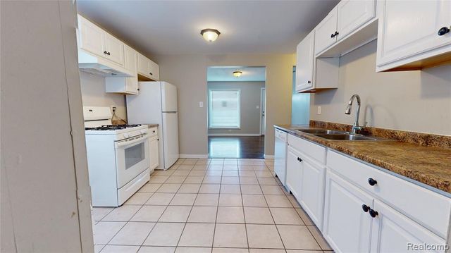 11076 Hudson Avenue, Warren, MI 48089