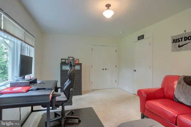 4619 GOOSE VALLEY RD, Harrisburg, PA 17112