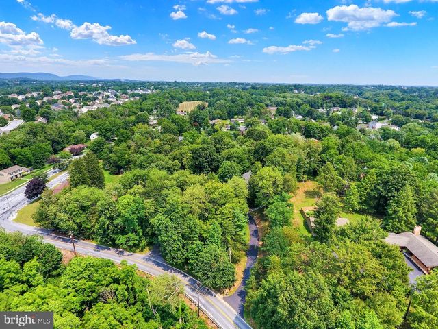 4619 GOOSE VALLEY RD, Harrisburg, PA 17112