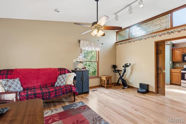 33 Wilderness Road, Eureka, MO 63025