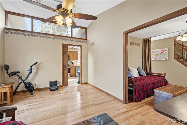 33 Wilderness Road, Eureka, MO 63025