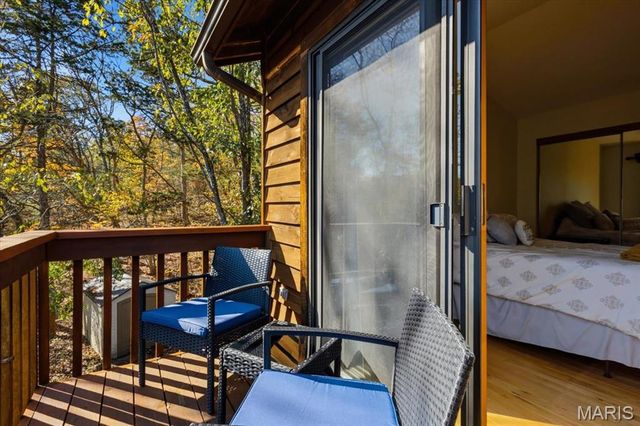 33 Wilderness Road, Eureka, MO 63025