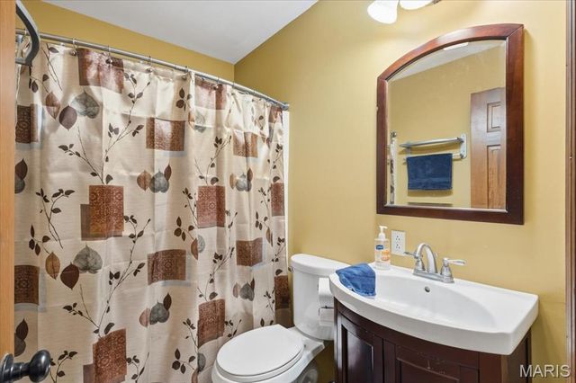 33 Wilderness Road, Eureka, MO 63025