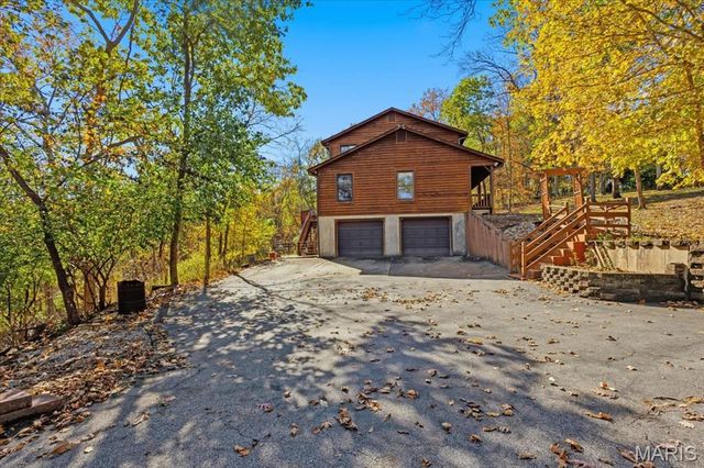 33 Wilderness Road, Eureka, MO 63025