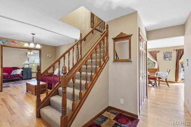 33 Wilderness Road, Eureka, MO 63025