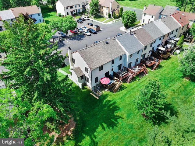 110 RUTLEDGE CT, North Wales, PA 19454