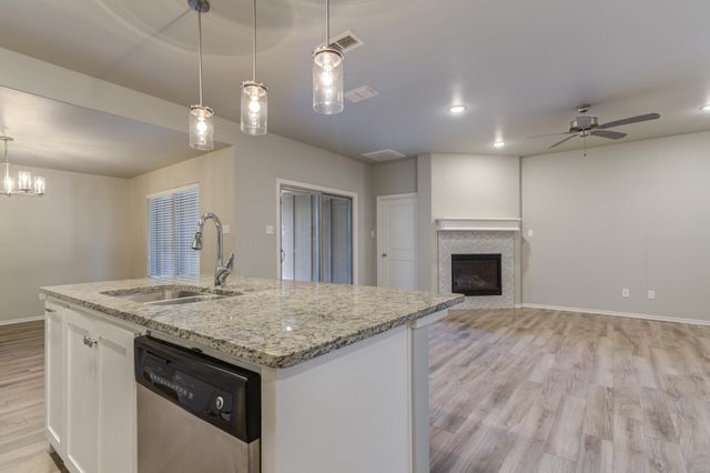 6902 67th Street, Lubbock, TX 79424