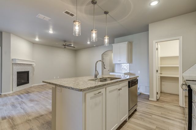 6902 67th Street, Lubbock, TX 79424