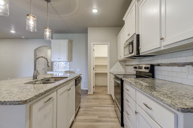 6902 67th Street, Lubbock, TX 79424