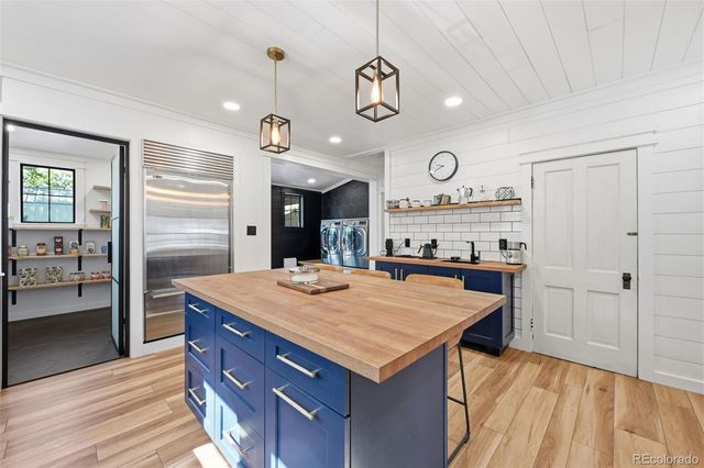 937 E Costilla Street, Colorado Springs, CO 80903