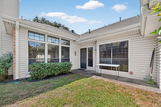 9711 Springtree Lane, Dallas, TX 75243