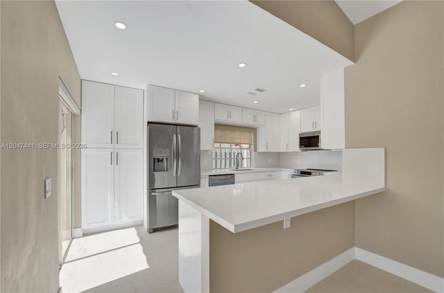 1361 Springside Dr 3, Weston, FL 33326
