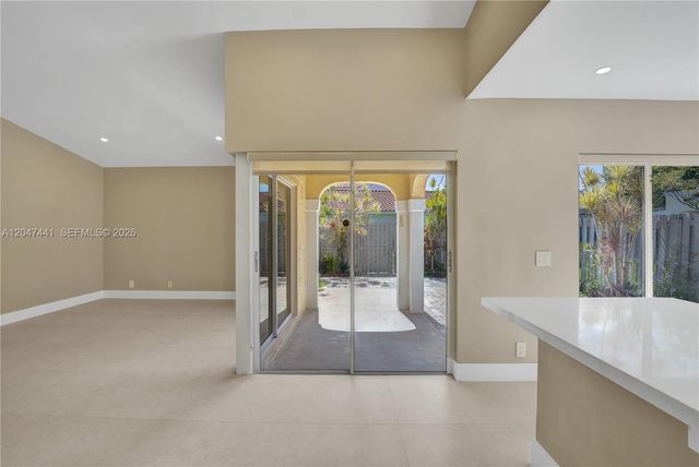 1361 Springside Dr 3, Weston, FL 33326