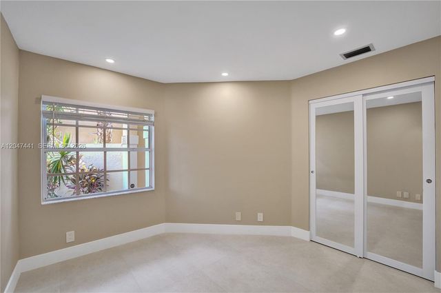 1361 Springside Dr 3, Weston, FL 33326