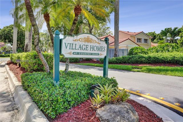 1361 Springside Dr 3, Weston, FL 33326
