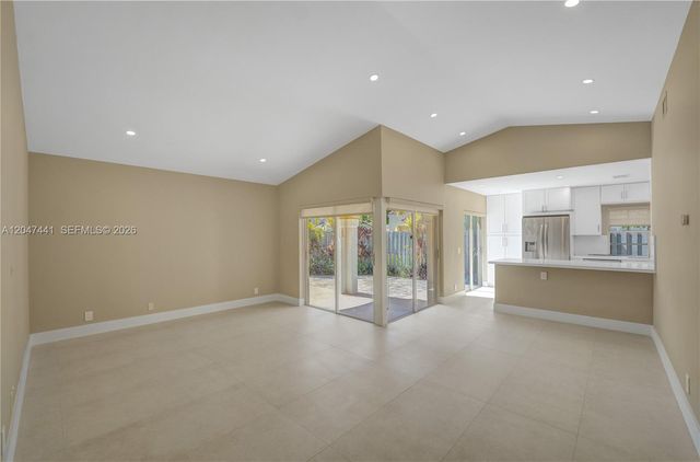 1361 Springside Dr 3, Weston, FL 33326
