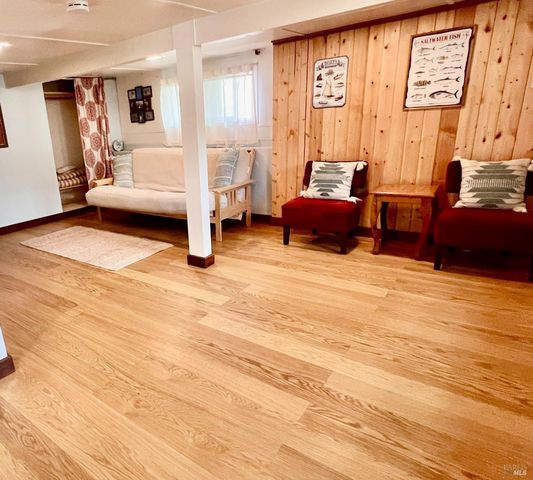 75 Ocean View Ave, Dillon Beach, CA 94929