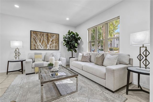 83 Mission, Irvine, CA 92620