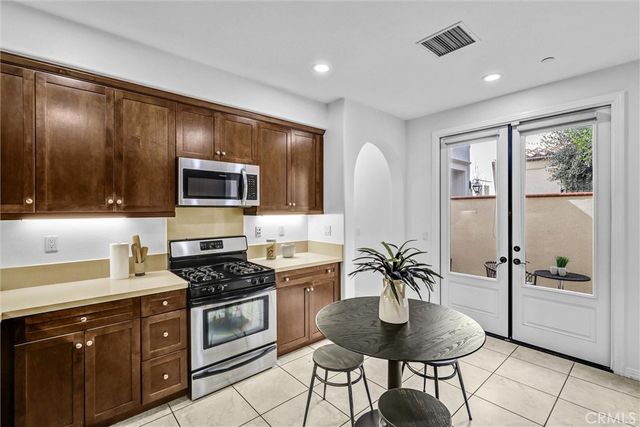 83 Mission, Irvine, CA 92620