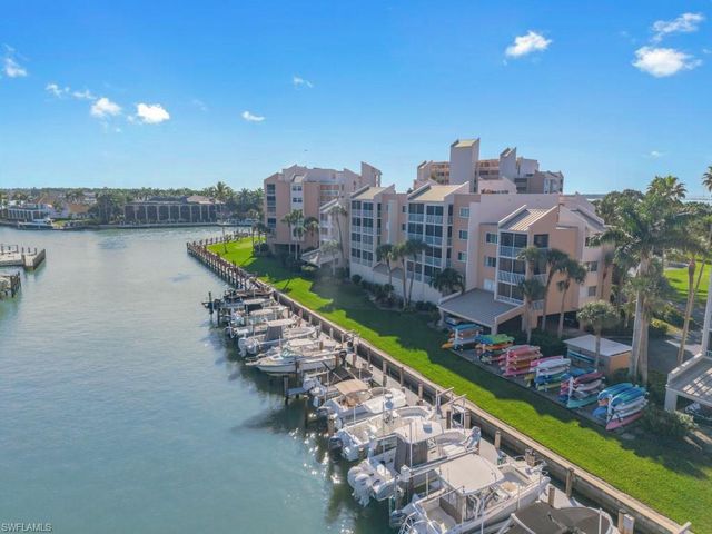 893 Collier Ct Apt 301, Marco Island, FL 34145