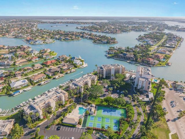 893 Collier Ct Apt 301, Marco Island, FL 34145