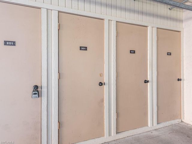 893 Collier Ct Apt 301, Marco Island, FL 34145