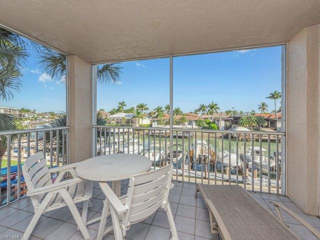 893 Collier Ct Apt 301, Marco Island, FL 34145
