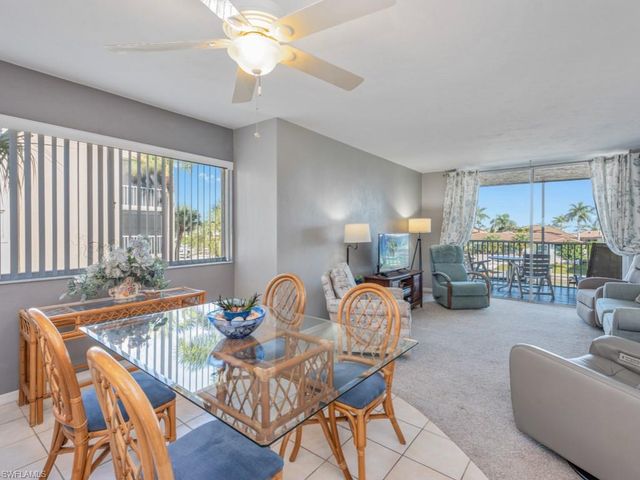 893 Collier Ct Apt 301, Marco Island, FL 34145