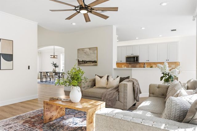 9400 Savannah Ridge DR, Austin, TX 78726