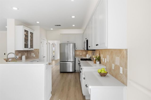 9400 Savannah Ridge DR, Austin, TX 78726