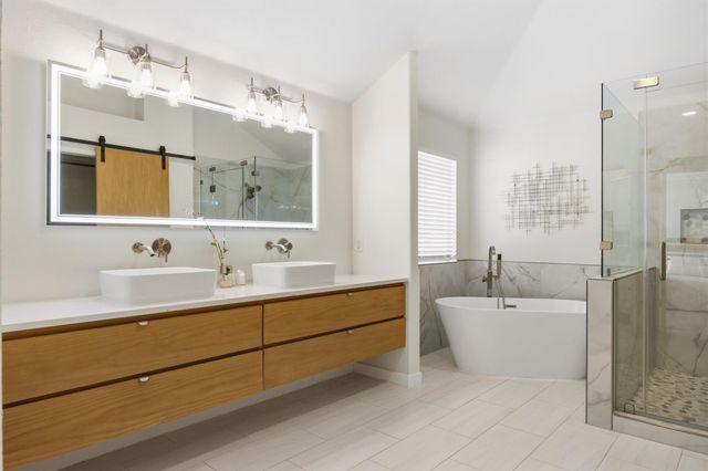 9400 Savannah Ridge DR, Austin, TX 78726