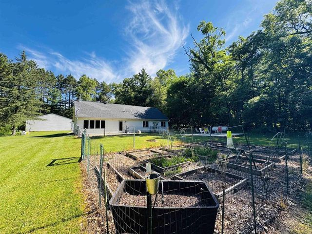 W3591 Twin Lane, Redgranite, WI 54970