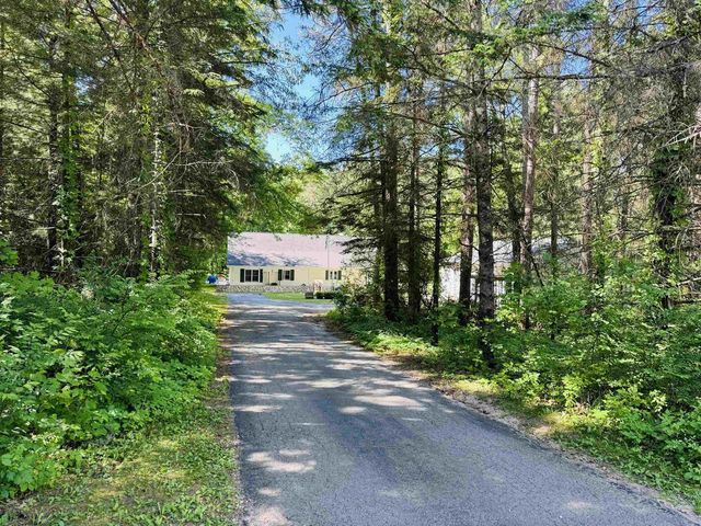 W3591 Twin Lane, Redgranite, WI 54970
