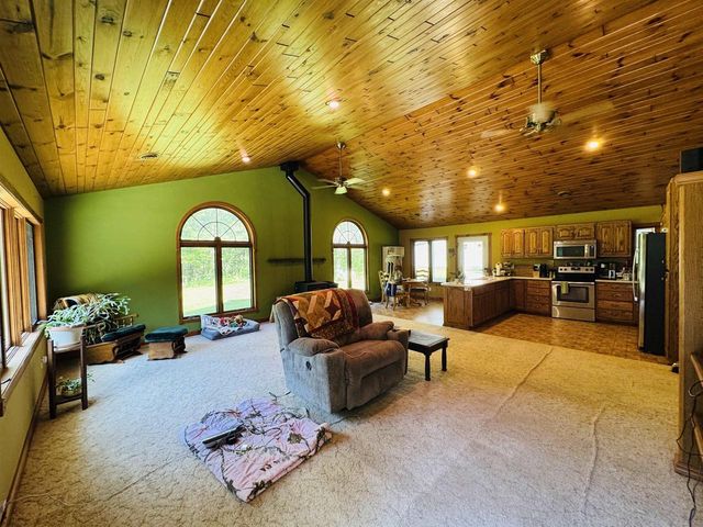 W3591 Twin Lane, Redgranite, WI 54970
